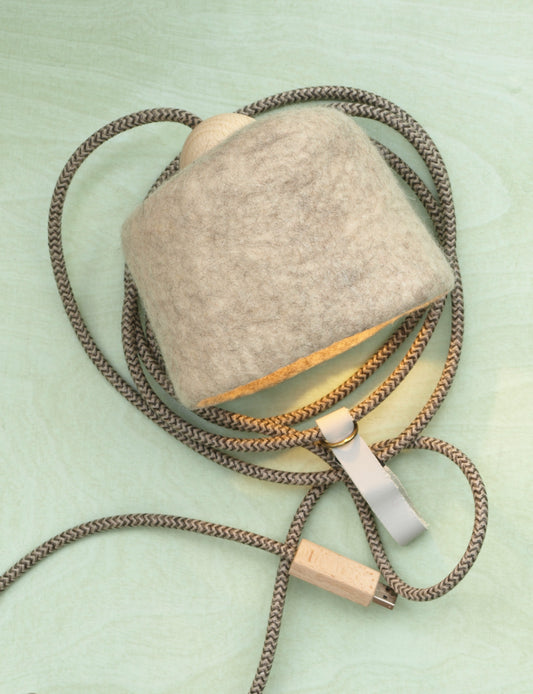 HYGGE-Licht USB-Filz-Hängeleuchte (Campervan/Balkon/Terrasse/Zelt)